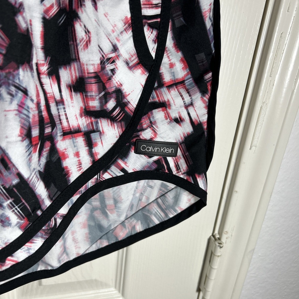 Calvin Klein Womens Large Running Shorts Pink Black Design Athletic - Picture 2 of 4